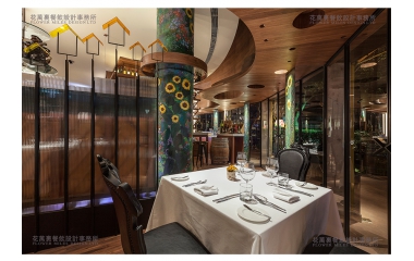 花萬里設(shè)計(jì)——武漢戰(zhàn)鍋策創(chuàng)意餐廳